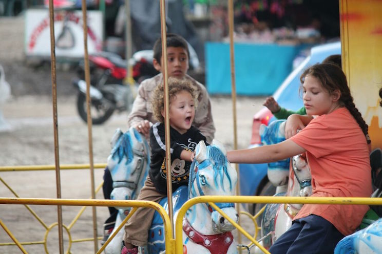 Niñ@s de Jinotega disfrutan una tarde de alegría con juegos mecánicos 