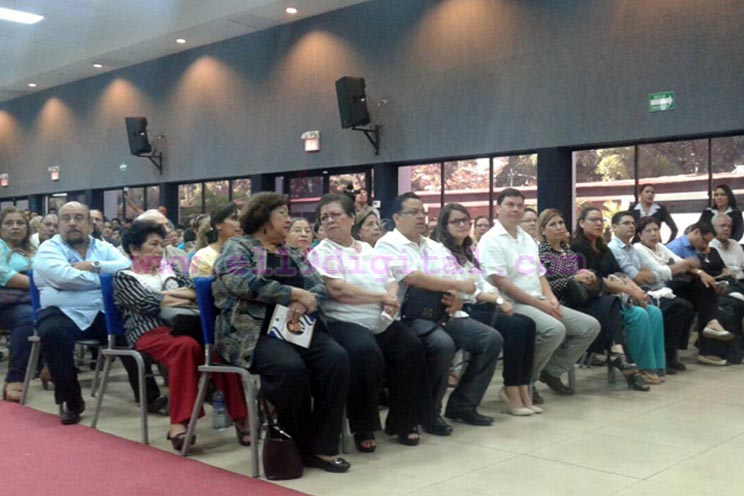 Comunidad universitaria y Asamblea Nacional rinden homenaje al compañero René Núñez