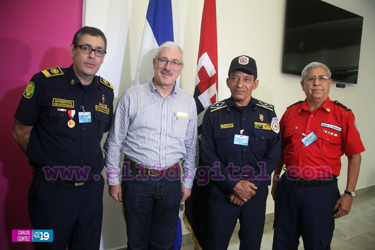 Jefe de Bomberos de Hamburgo llega a Nicaragua para fortalecer lazos de cooperación y colaboración
