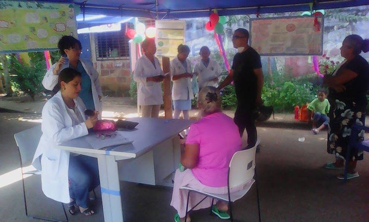 Familias de León reciben atención de calidad en Clínicas Móviles