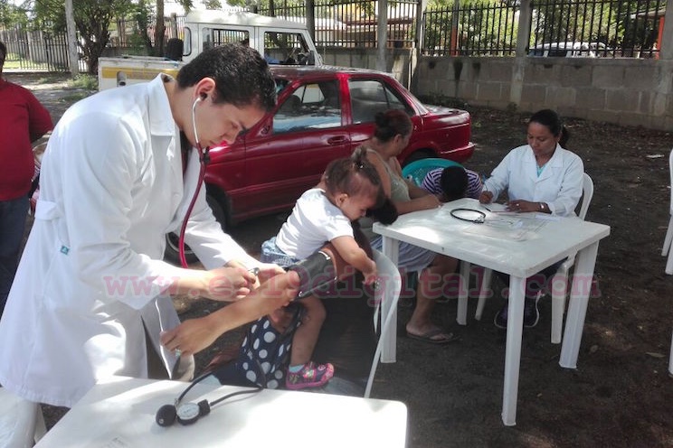Atención médica gratuita, de calidad y hasta su comunidad