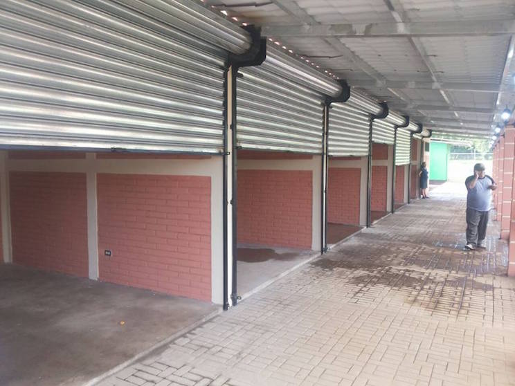 Familias de Telica contentas por inauguración de su primer mercado municipal