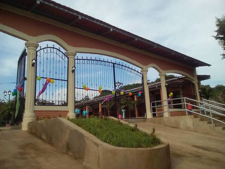 Familias de Telica contentas por inauguración de su primer mercado municipal