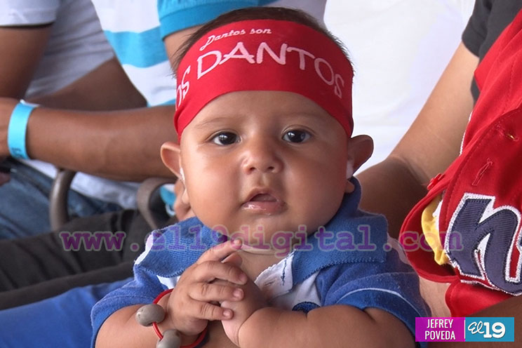Nicaragüenses viven con emoción y alegría la fiesta deportiva de la final del Pomares