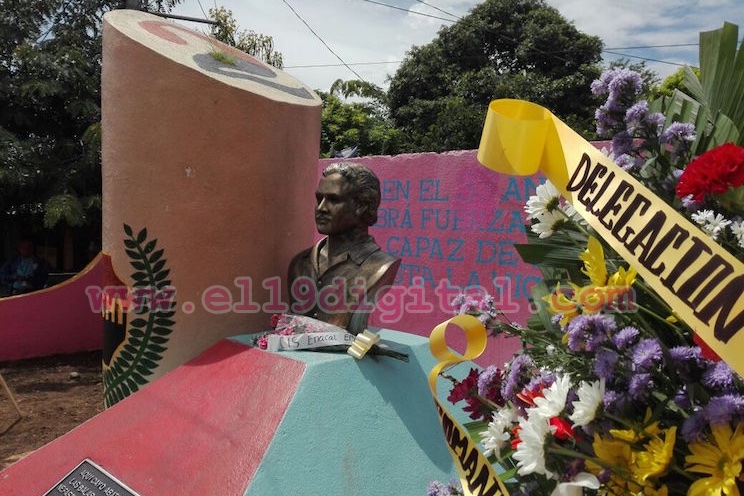Rinden honores al Comandante Pedro Arauz a 39 años de su tránsito a otro plano de vida