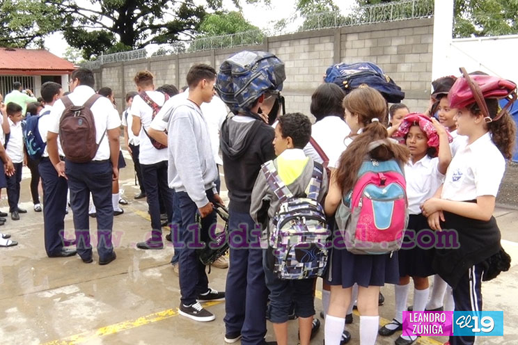 Desarrollan exitoso ejercicio de protección en centros educativos del país