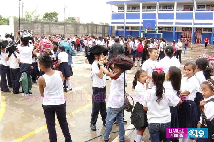 Desarrollan exitoso ejercicio de protección en centros educativos del país