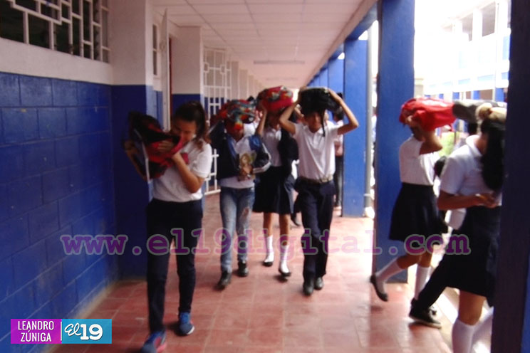 Desarrollan exitoso ejercicio de protección en centros educativos del país