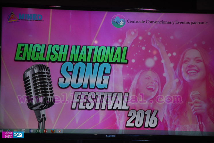 Estudiantes de secundaria participan en el Festival Nacional de Canto en Inglés 2016