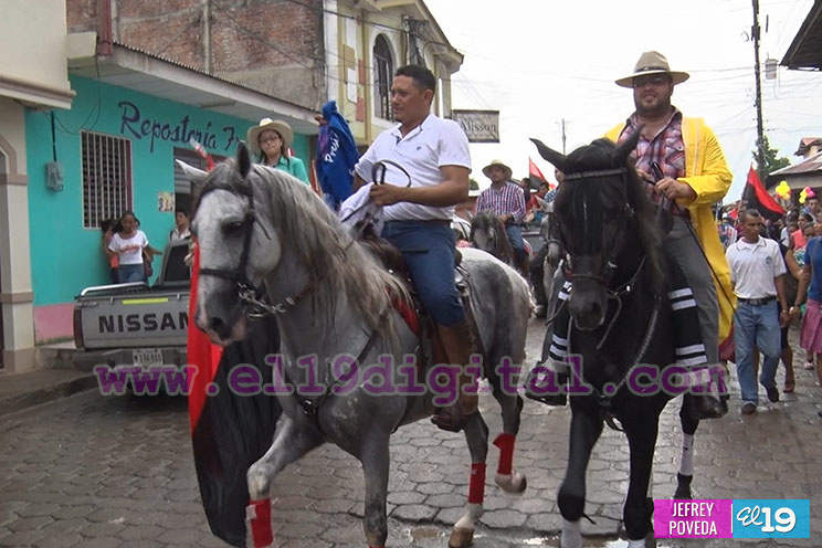 Ciudad Darío celebra multitudinaria y colorida caminata para ratificar apoyo al modelo Cristiano, Socialista y Solidario