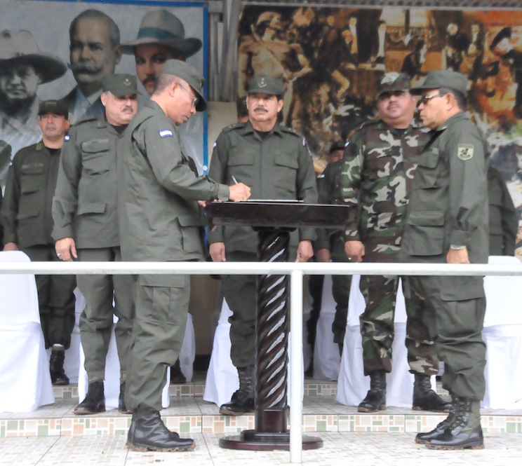 Ejército realiza traspaso de mando en Escuela Nacional de Adiestramiento Básico “Soldado Ramón Montoya”