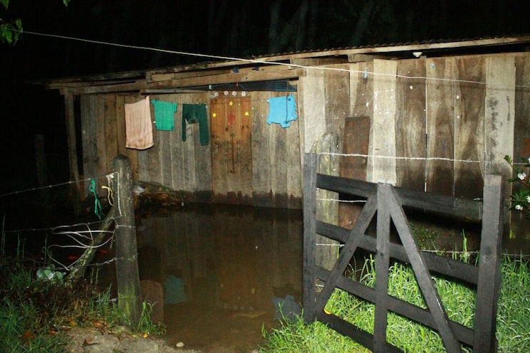 Fuertes lluvias provocan deslaves y deja casas anegadas en Yalí, Jinotega