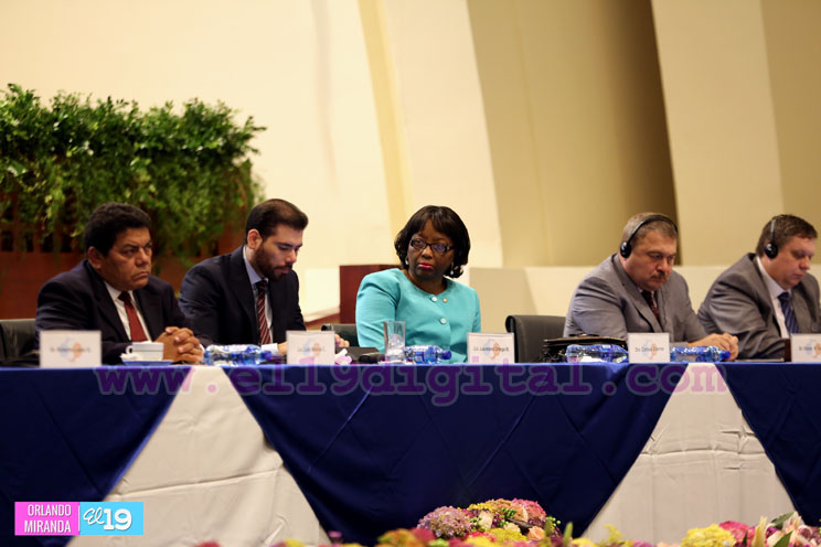 Especialistas de la salud intercambian conocimientos en el III Congreso Internacional Nicaragua-Rusia 2016