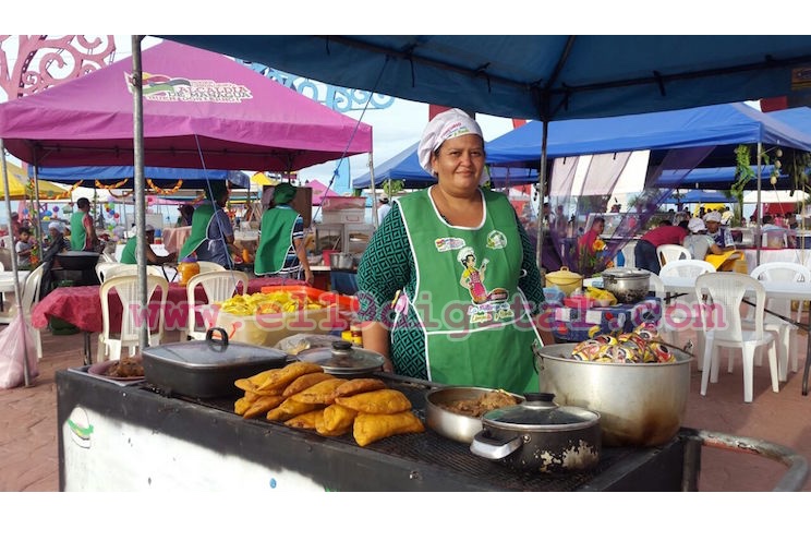 Feria de las Fritangas con buen suceso en el Paseo de los Estudiantes
