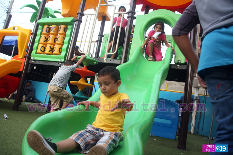 Niñez disfruta en paz y tranquilidad de alegres fiestas en parques de Managua