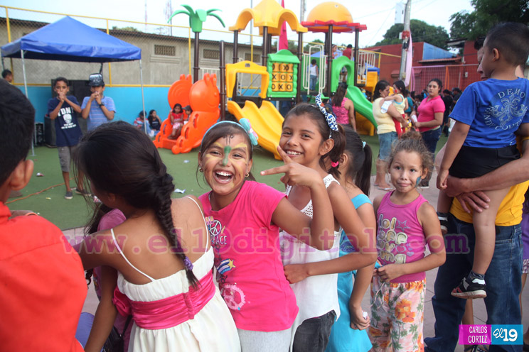 Niñez disfruta en paz y tranquilidad de alegres fiestas en parques de Managua
