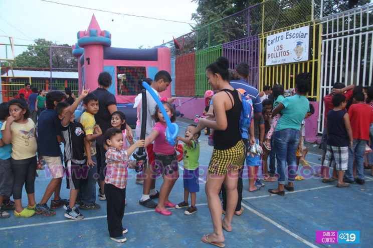 Niñez disfruta en paz y tranquilidad de alegres fiestas en parques de Managua