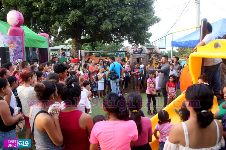 Niñez disfruta en paz y tranquilidad de alegres fiestas en parques de Managua