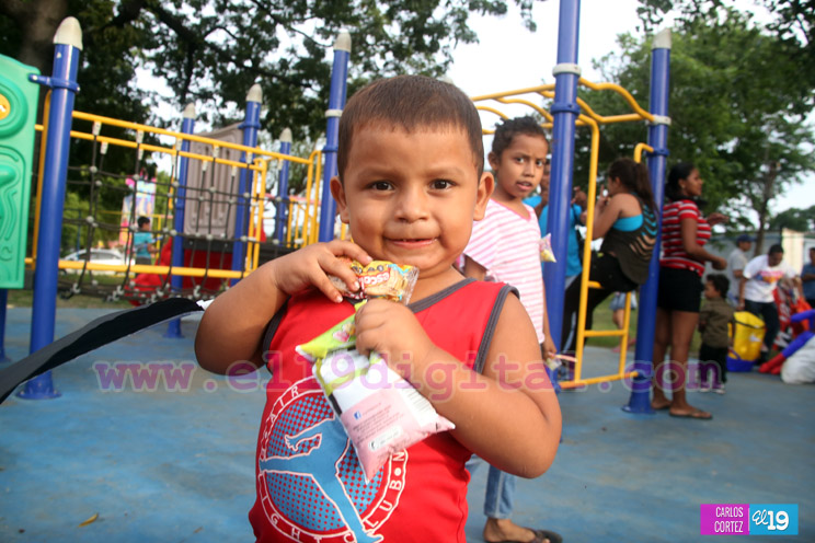Niñez disfruta en paz y tranquilidad de alegres fiestas en parques de Managua