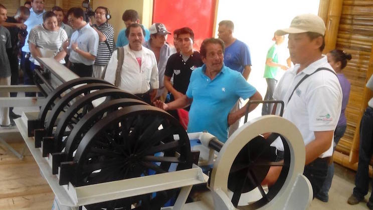 China Taiwán entrega maquinarias a Nicaragua para un mejor y rápido procesamiento del Bambú