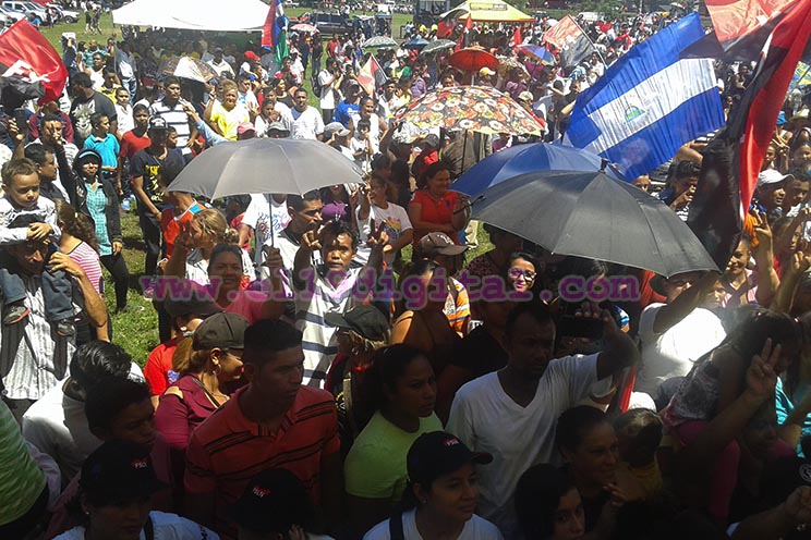 Tipitapa desbordada en apoyo al Comandante Daniel y la Compañera Rosario