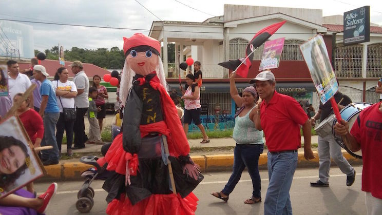 Santo Tomás Chontales, la tierra del quesillo, Siempre al Frente con Daniel y Rosario