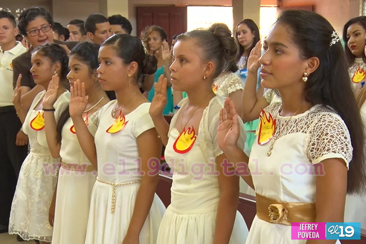 Cardenal Brenes celebra confirmaciones en Parroquia Cristo Resucitado