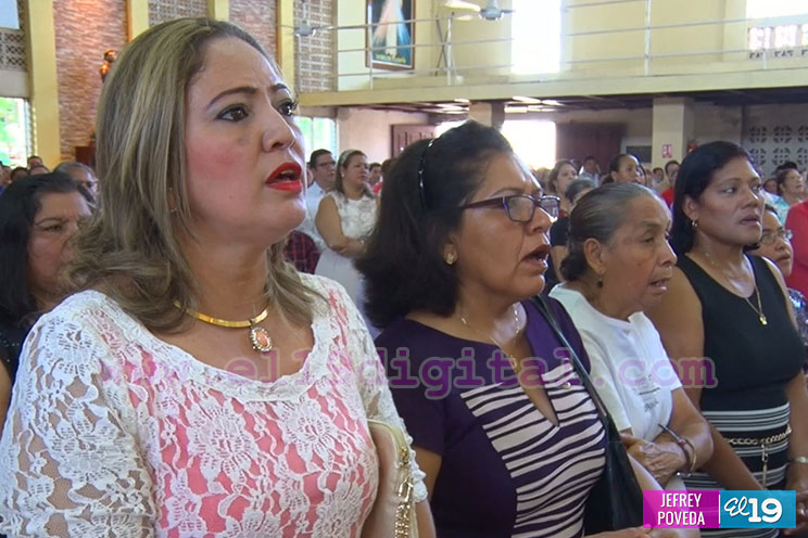 Cardenal Brenes celebra confirmaciones en Parroquia Cristo Resucitado