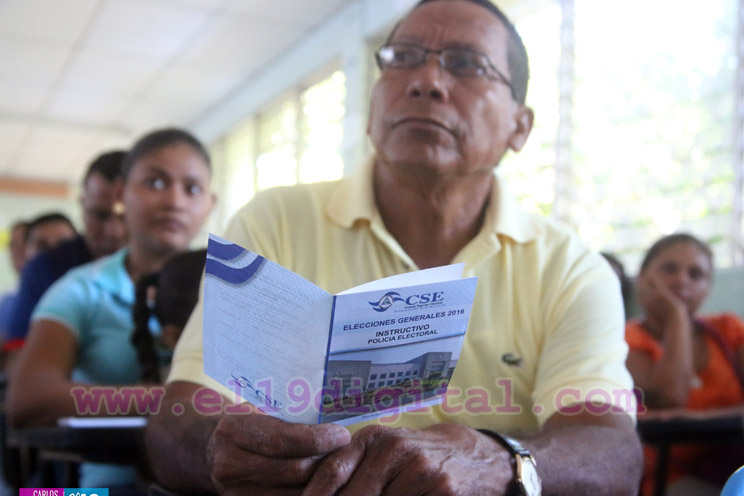 Policías electorales reciben capacitación