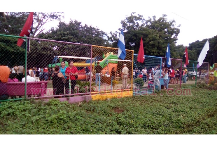 Familias disfrutan los parques hechos por el Buen Gobierno Sandinista