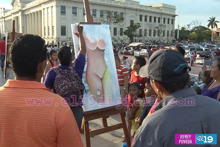 El arte también se instaló en la Plaza 22 de Agosto