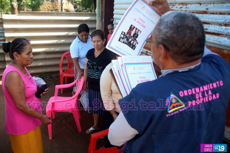 En Monte Sion viven días de felicidad con la entrega de títulos