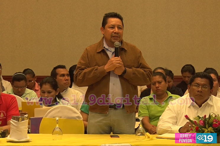 Mined y Directores de centros educativos privados, unidos por la calidad educativa 