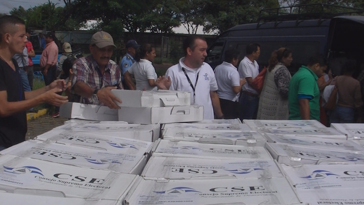 Arriba material electoral a Estelí 