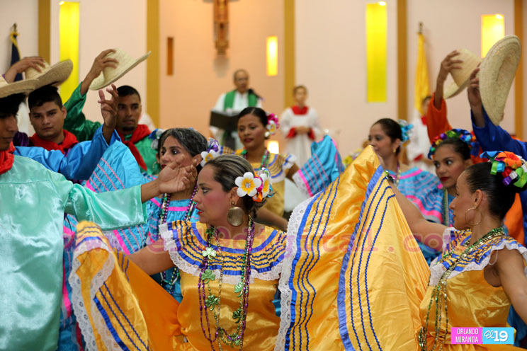 Misa por héroes y mártires de Raití-Bocay