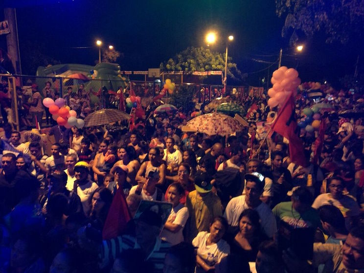 La Caminata de la Victoria enciende los corazones del Amor, la Paz y la Alegría ratificando a Daniel y Rosario