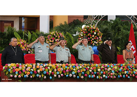 Daniel y Rosario presiden acto en saludo al 34 aniversario del Cuerpo Médico Militar