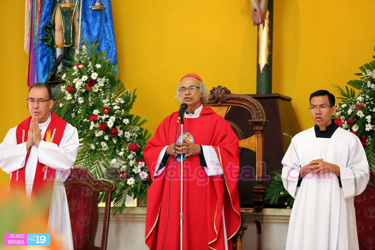 Jóvenes de Masaya reciben sacramento de la Confirmación