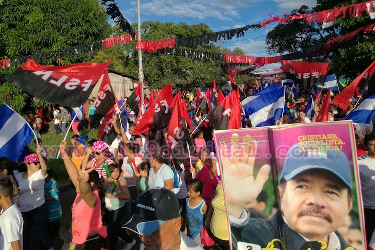 Chocolatito encabeza la Caminata del Amor y la Alegría recorriendo los barrios del distrito V de Managua