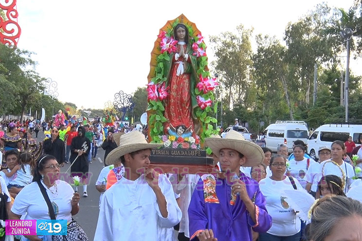 La cultura nicaragüense recorre la Avenida de Bolívar a Chávez
