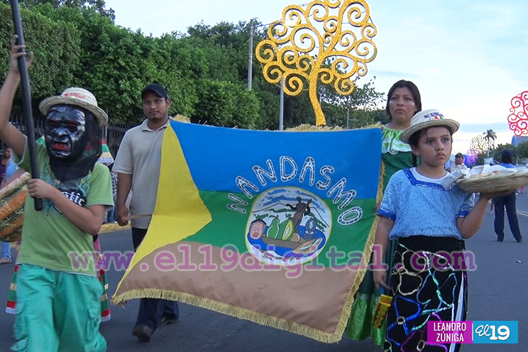 La cultura nicaragüense recorre la Avenida de Bolívar a Chávez