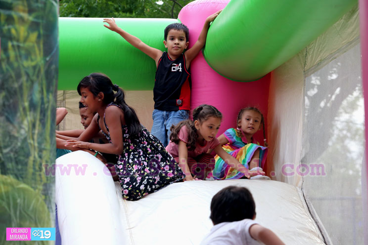Familias de Managua con Daniel y Rosario por más y mejores victorias