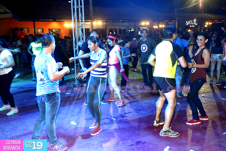 Jóvenes protagonizan alegre Bailatón "Amor a Nicaragua"  