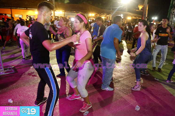 Jóvenes protagonizan alegre Bailatón "Amor a Nicaragua"  