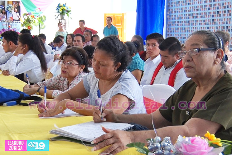 Estudiantes de las Escuelas Normales presentan proyectos para mejorar el aprendizaje en la Educación Primaria