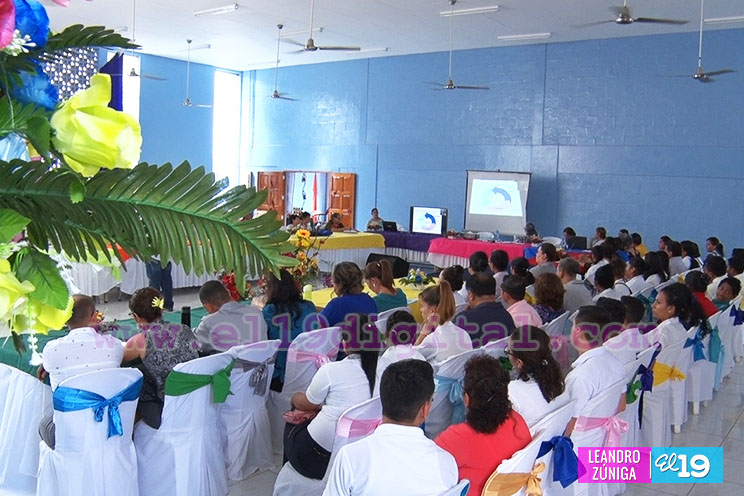 Estudiantes de las Escuelas Normales presentan proyectos para mejorar el aprendizaje en la Educación Primaria