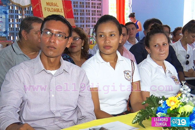Estudiantes de las Escuelas Normales presentan proyectos para mejorar el aprendizaje en la Educación Primaria