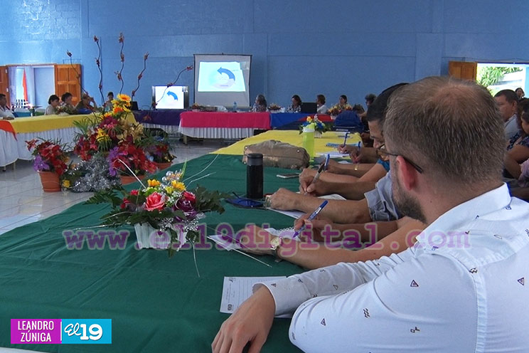 Estudiantes de las Escuelas Normales presentan proyectos para mejorar el aprendizaje en la Educación Primaria