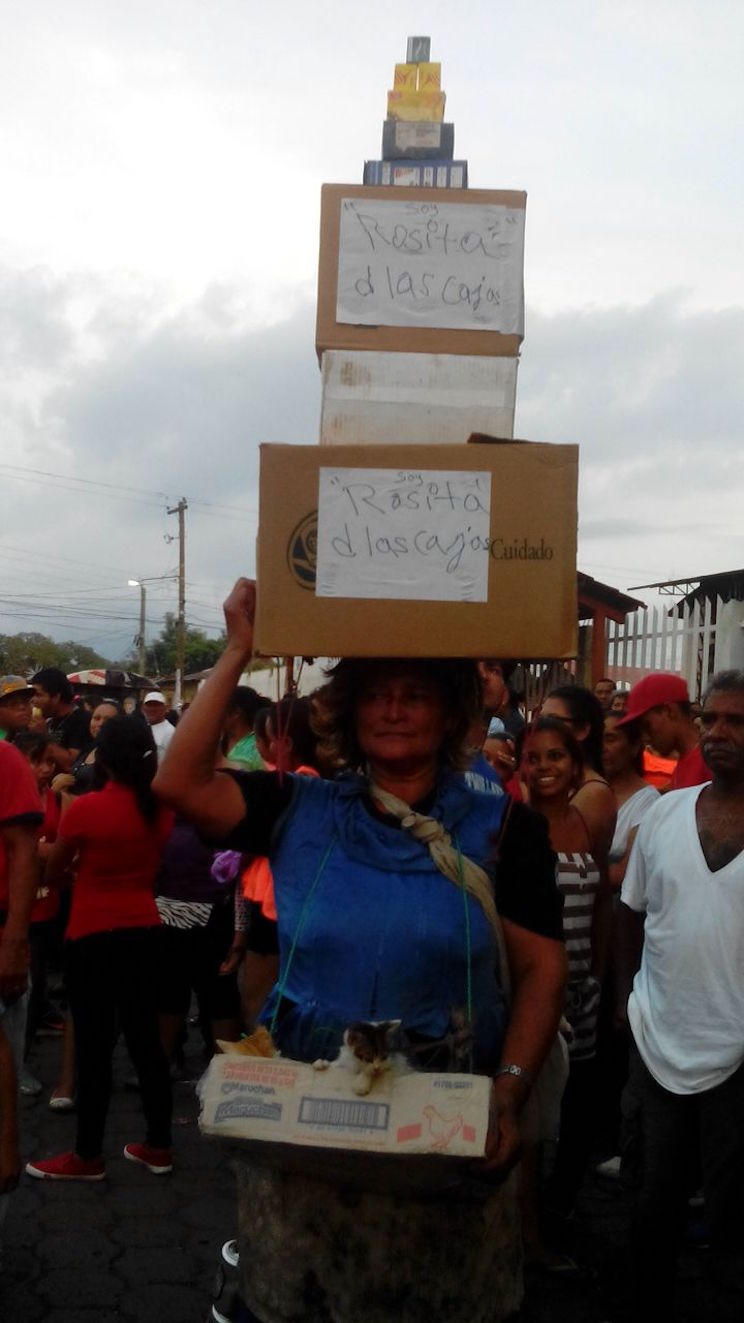 Familias de León disfrutaron de Festival de Gigantonas y Carnaval de Mitos y Leyendas