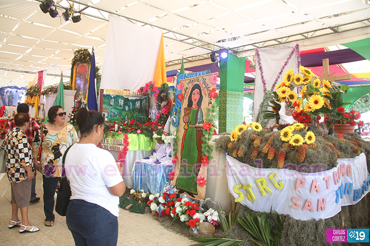 Nicaragüenses conmemoran Día de Todos los Santos en impresionante exposición de Nuestros Santos Patronos